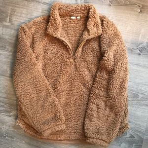 Like new- only worn a few times! GAP Half zip